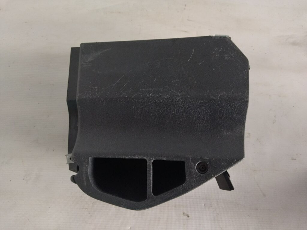 накладка панели приборов левая б/у